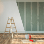 image montrant un mur avant et après des travaux de rénovation